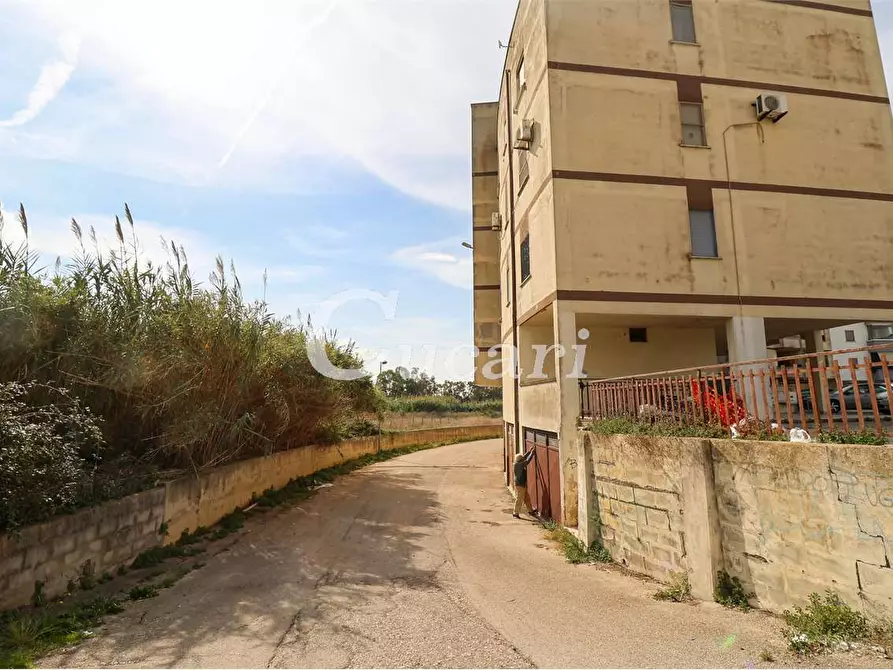 Immagine 12 di Garage in vendita  in largo dei germani a Ardea