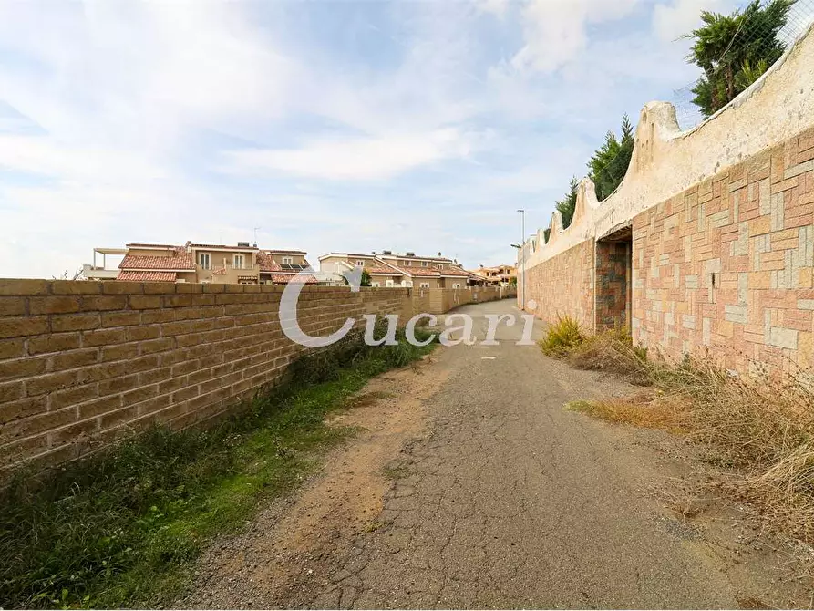 Immagine 13 di Garage in vendita  in via arno a Ardea