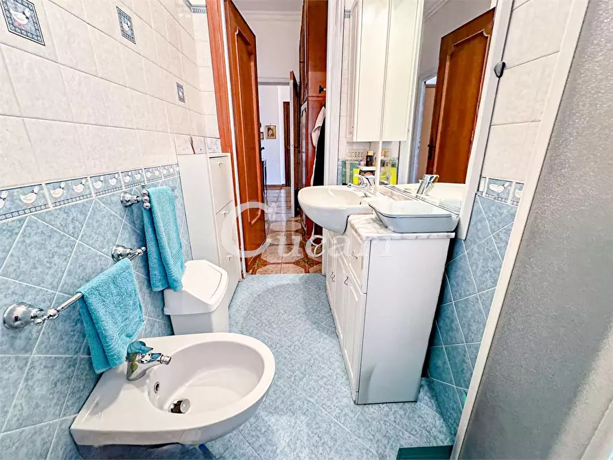 Immagine 34 di Quadrilocale in vendita  in VIA CERZETO a Roma