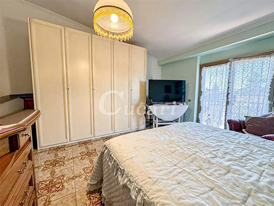 Immagine 12 di Quadrilocale in vendita  in VIA CERZETO a Roma