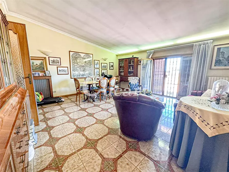 Immagine 5 di Quadrilocale in vendita  in VIA CERZETO a Roma