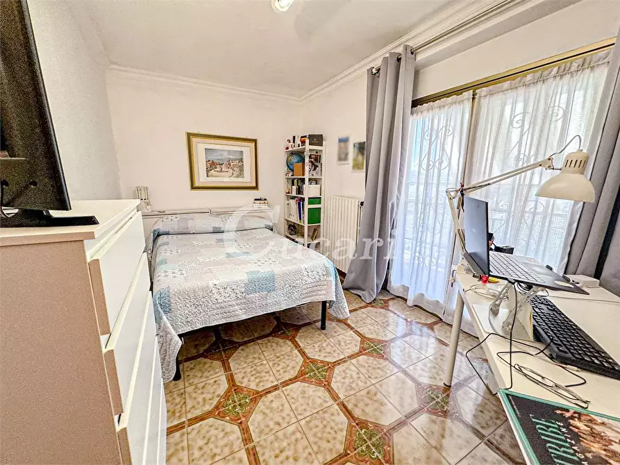 Immagine 44 di Quadrilocale in vendita  in VIA CERZETO a Roma