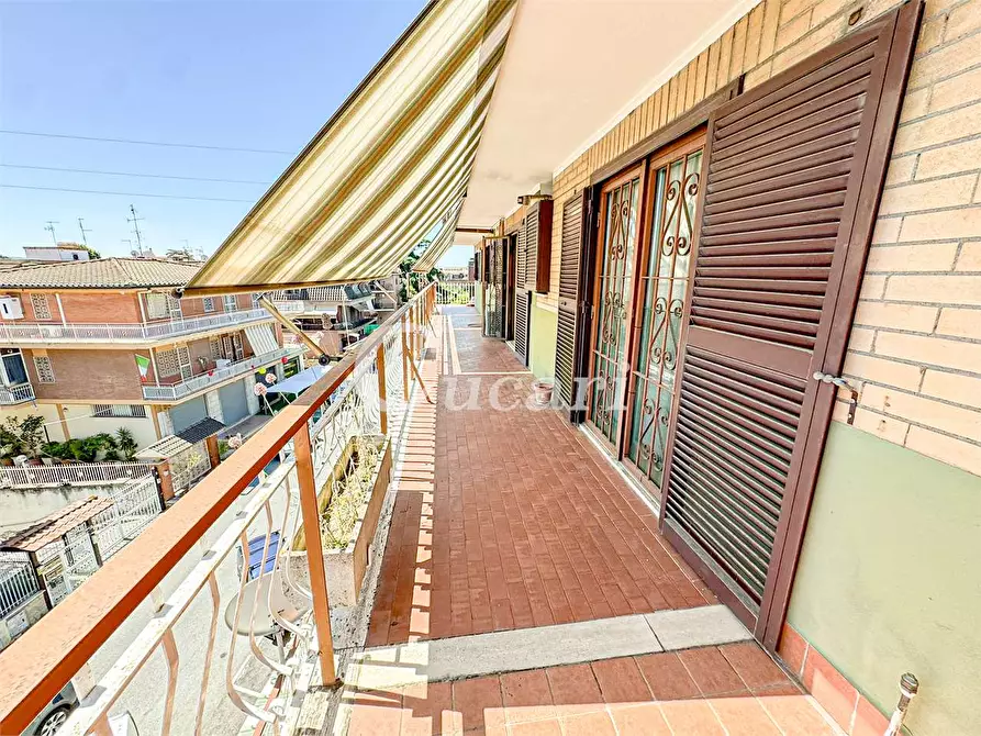 Immagine 47 di Quadrilocale in vendita  in VIA CERZETO a Roma