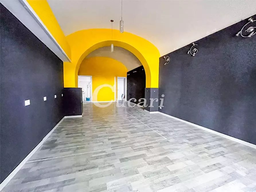 Immagine 13 di Negozio in affitto  in viale emilia romagna a Genzano Di Roma