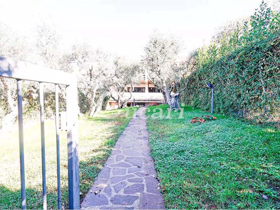 Immagine 19 di Trilocale in vendita  in via di salè a Frascati