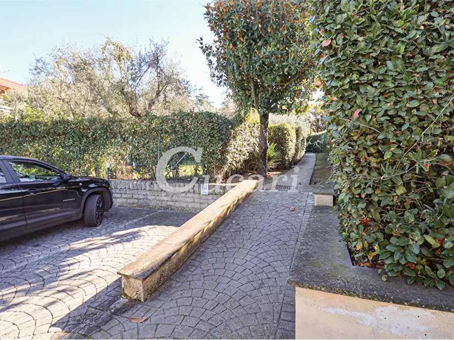 Immagine 38 di Trilocale in vendita  in via di salè a Frascati