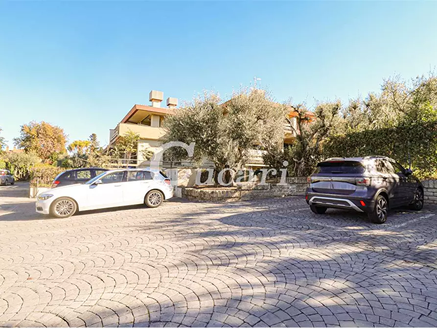 Immagine 40 di Trilocale in vendita  in via di salè a Frascati