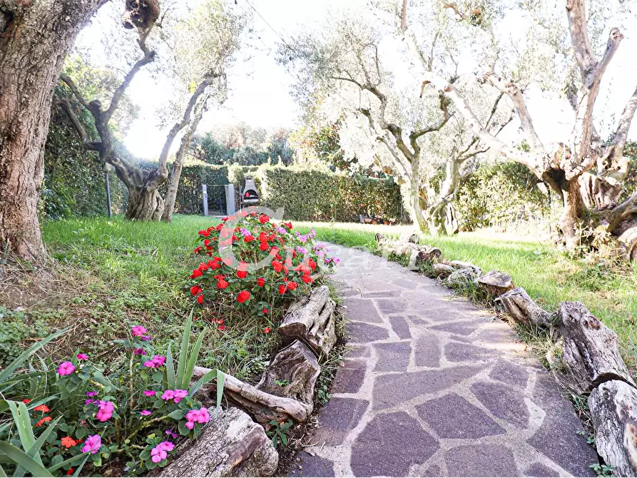 Immagine 1 di Trilocale in vendita  in via di salè a Frascati