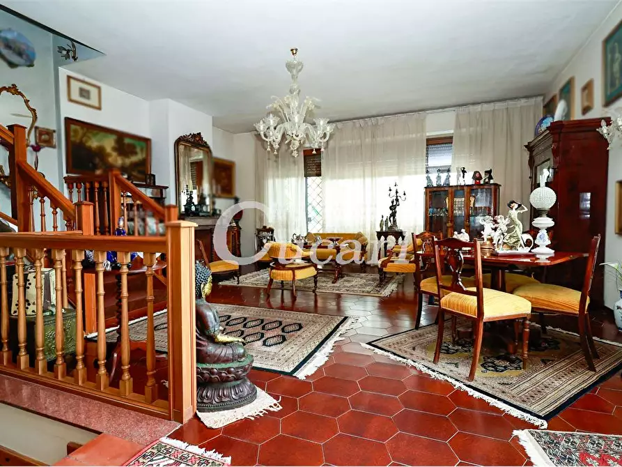 Immagine 11 di Villa in vendita  in viale tevere a Ardea