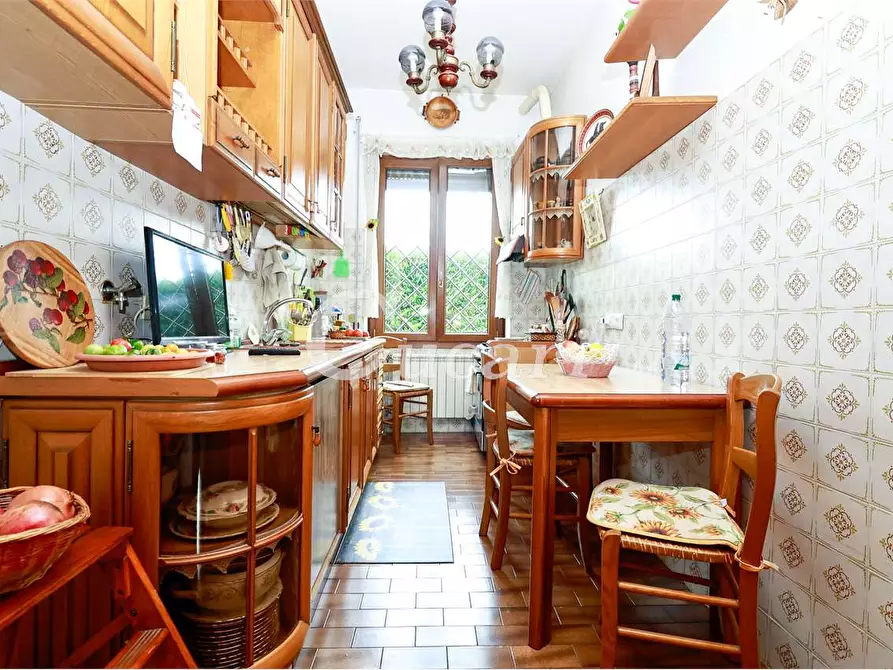 Immagine 18 di Villa in vendita  in viale tevere a Ardea