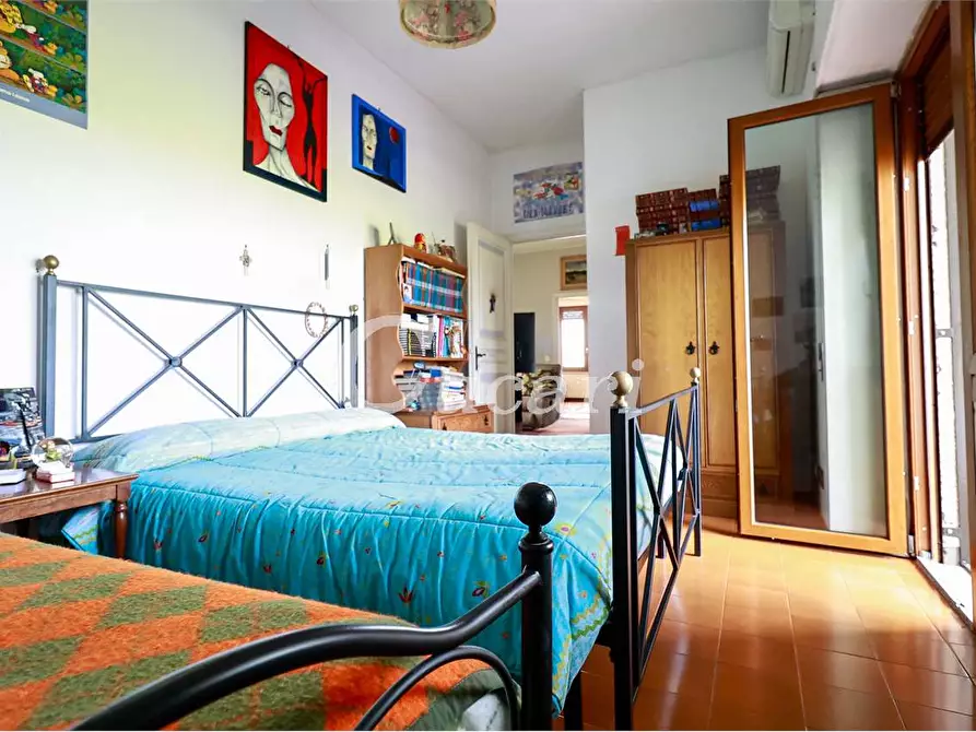 Immagine 37 di Villa in vendita  in viale tevere a Ardea