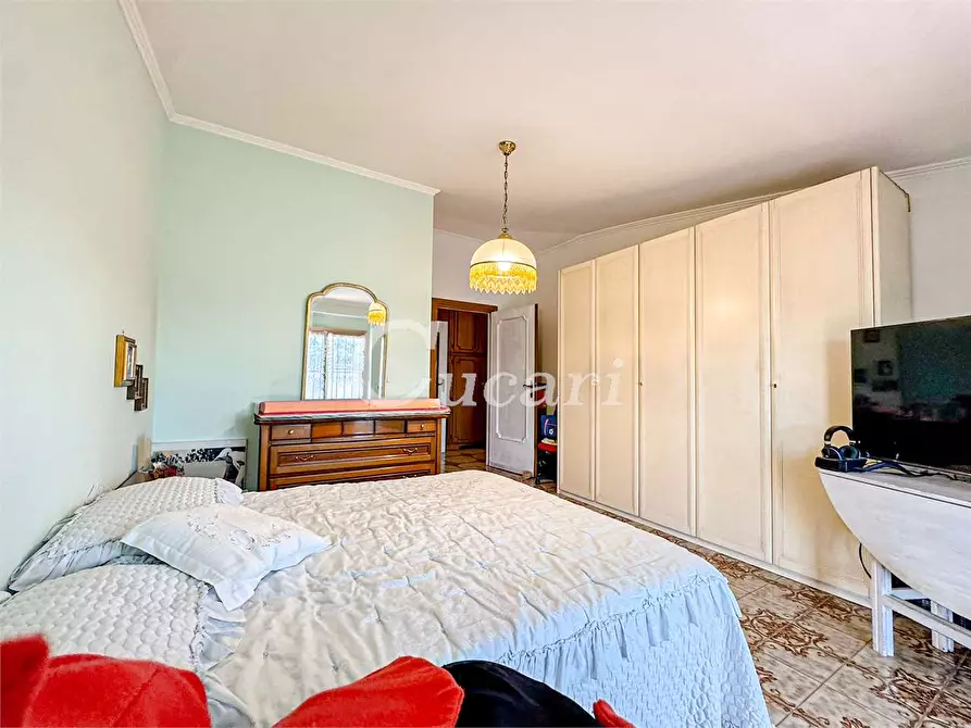 Immagine 11 di Quadrilocale in vendita  in VIA CERZETO a Roma