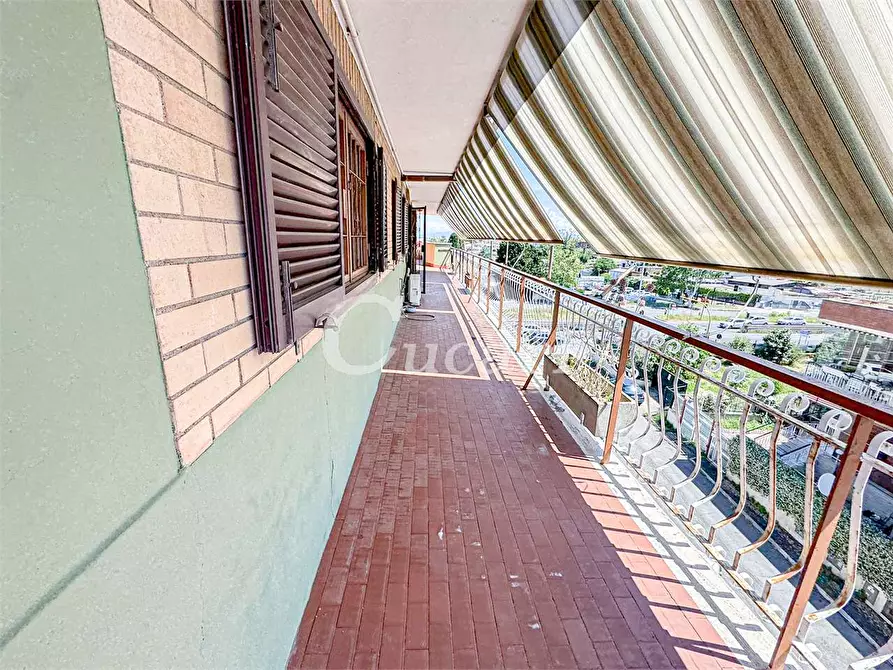 Immagine 50 di Quadrilocale in vendita  in VIA CERZETO a Roma