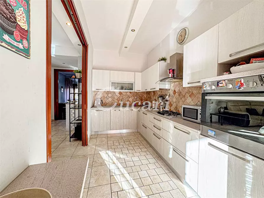 Immagine 9 di Quadrilocale in vendita  in via san carlo borromeo a Rocca Di Papa