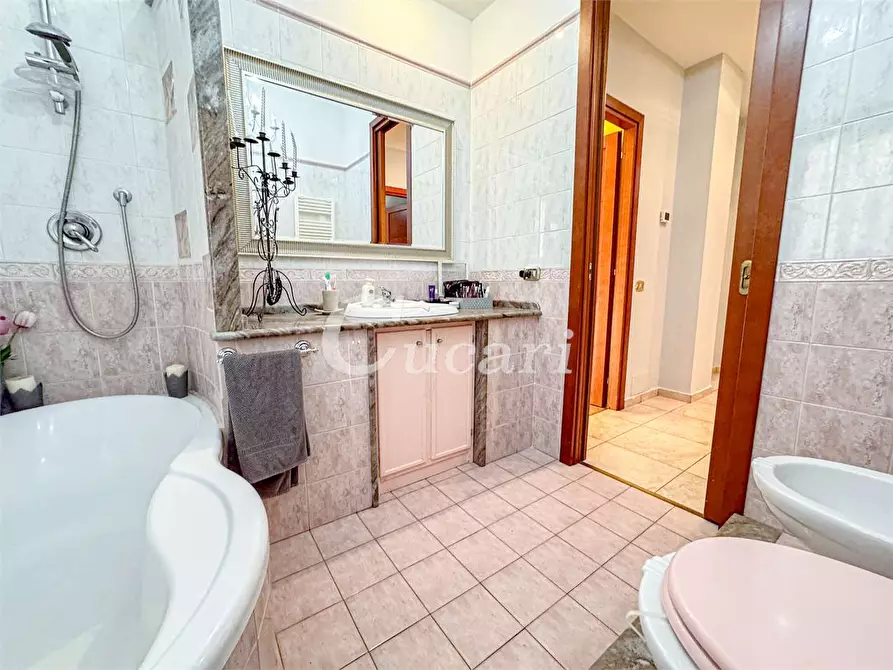 Immagine 29 di Quadrilocale in vendita  in via san carlo borromeo a Rocca Di Papa