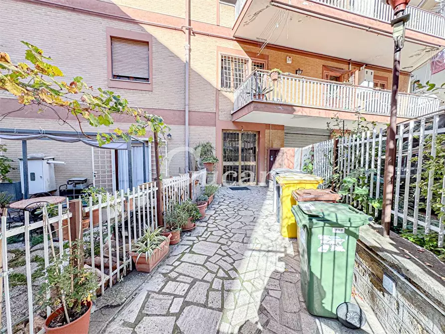 Immagine 42 di Quadrilocale in vendita  in via san carlo borromeo a Rocca Di Papa