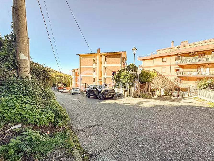 Immagine 47 di Quadrilocale in vendita  in via san carlo borromeo a Rocca Di Papa