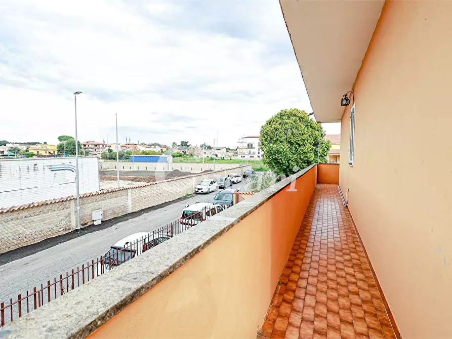 Immagine 38 di Trilocale in vendita  in via castelbellinio a Roma