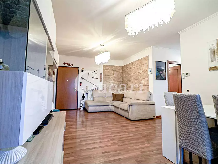 Immagine 5 di Trilocale in vendita  in via carlo bernardo mosca 57 a Roma