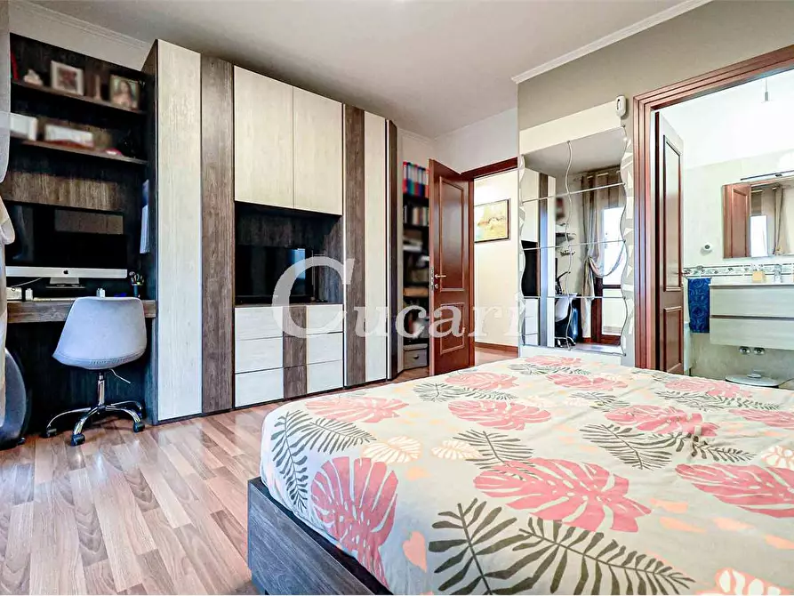 Immagine 15 di Trilocale in vendita  in via carlo bernardo mosca 57 a Roma