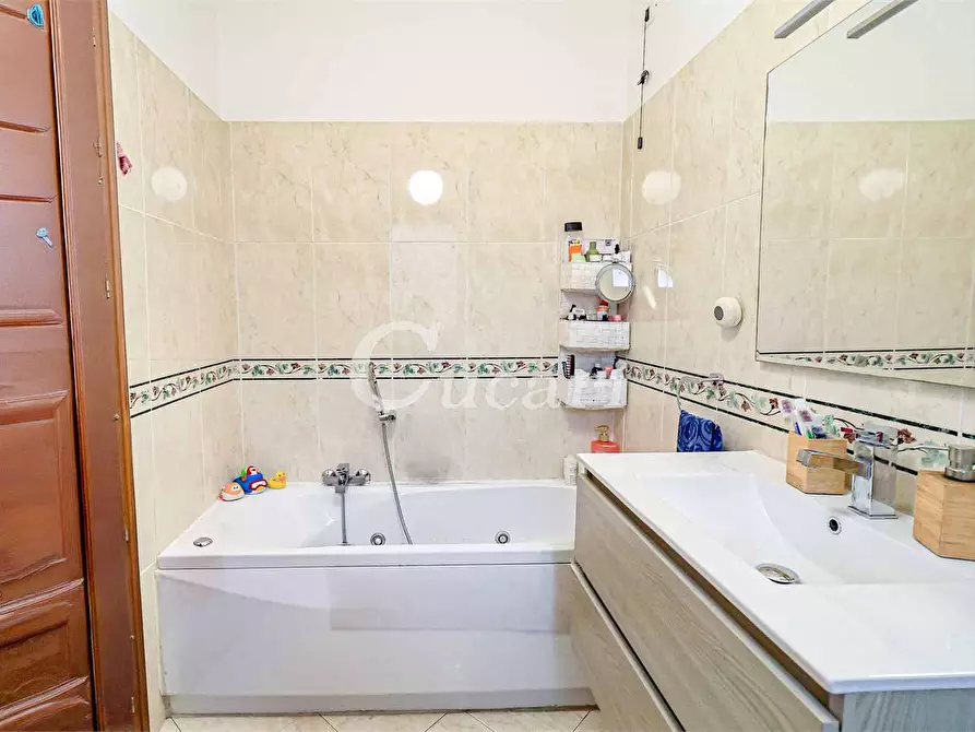 Immagine 21 di Trilocale in vendita  in via carlo bernardo mosca 57 a Roma