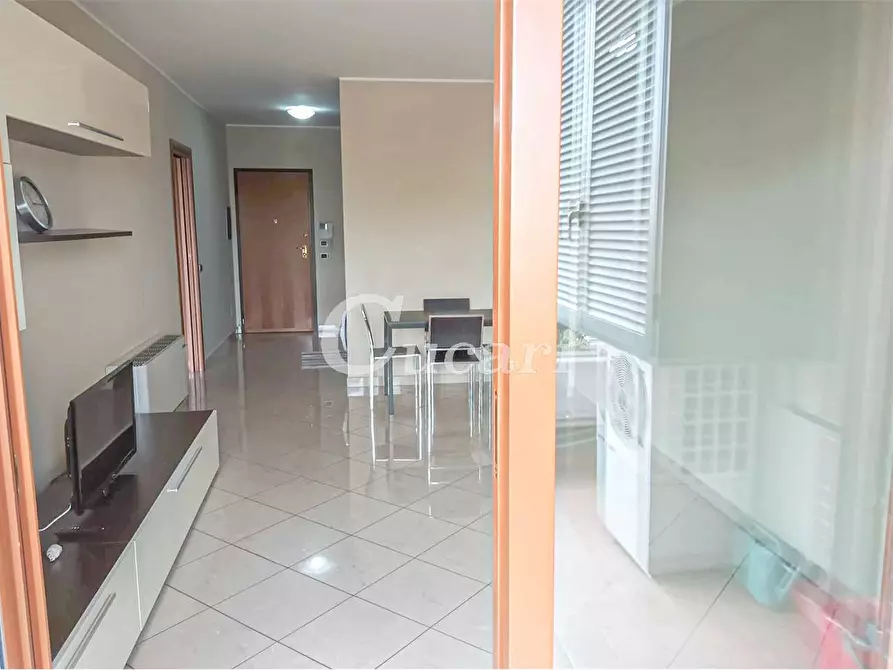 Immagine 1 di Bilocale in affitto  in via 25 aprile a Marino