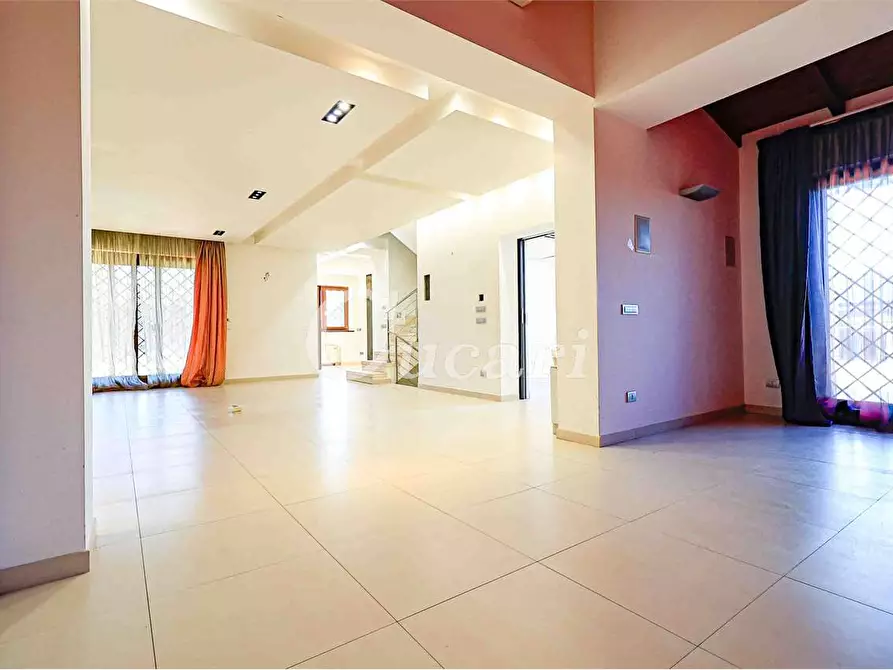 Immagine 12 di Casa bifamiliare in vendita  in Via Enrico Fermi a Frascati