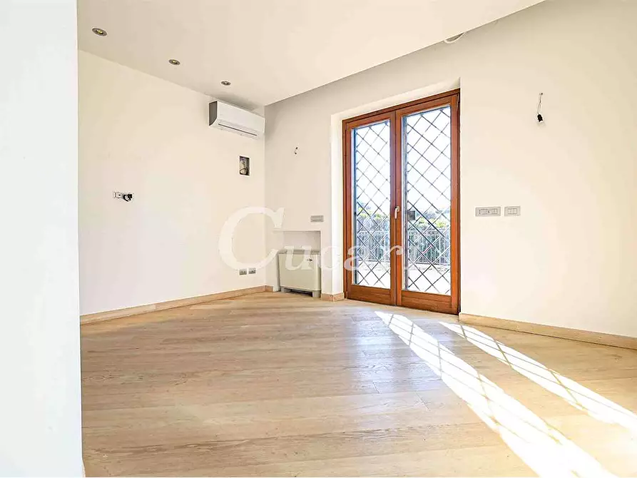 Immagine 20 di Casa bifamiliare in vendita  in Via Enrico Fermi a Frascati