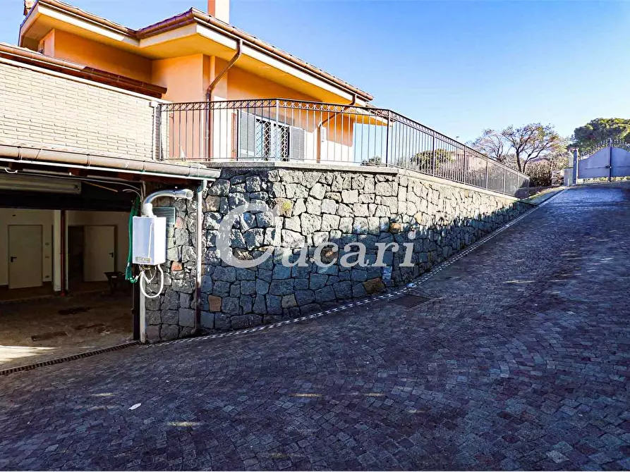 Immagine 51 di Casa bifamiliare in vendita  in Via Enrico Fermi a Frascati