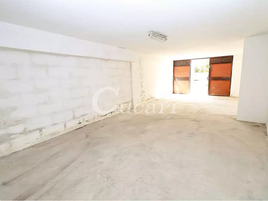 Immagine 4 di Garage in vendita  in largo dei germani a Ardea