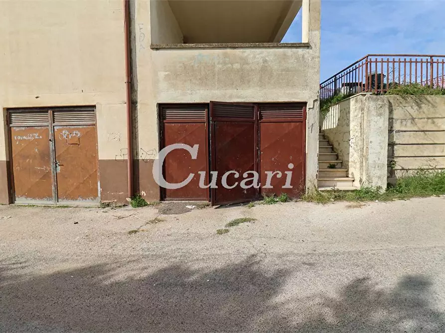 Immagine 7 di Garage in vendita  in largo dei germani a Ardea