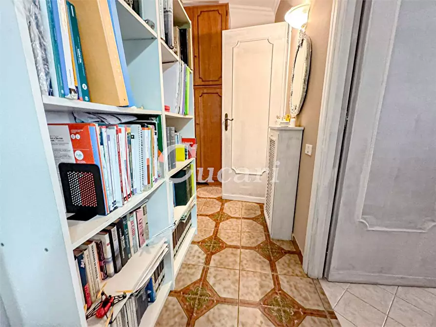 Immagine 37 di Quadrilocale in vendita  in VIA CERZETO a Roma