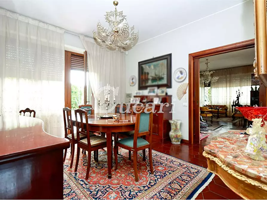 Immagine 15 di Villa in vendita  in viale tevere a Ardea