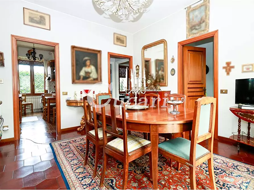 Immagine 17 di Villa in vendita  in viale tevere a Ardea