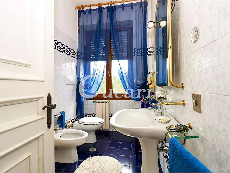 Immagine 27 di Villa in vendita  in viale tevere a Ardea