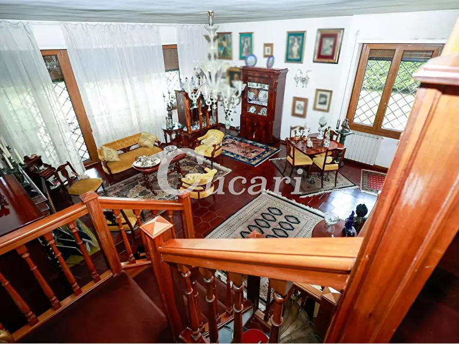 Immagine 29 di Villa in vendita  in viale tevere a Ardea