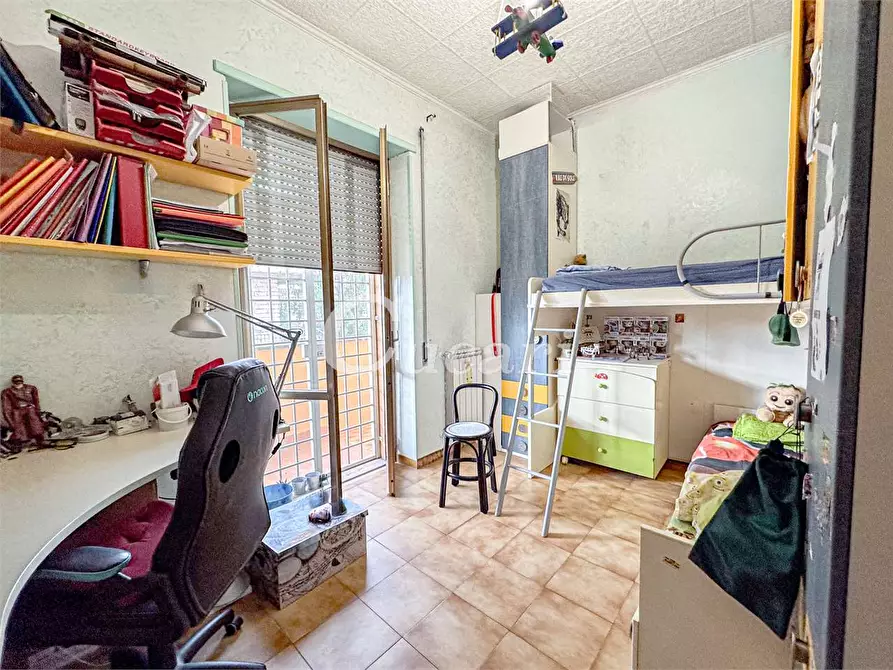 Immagine 13 di Trilocale in vendita  in via castelbellinio a Roma