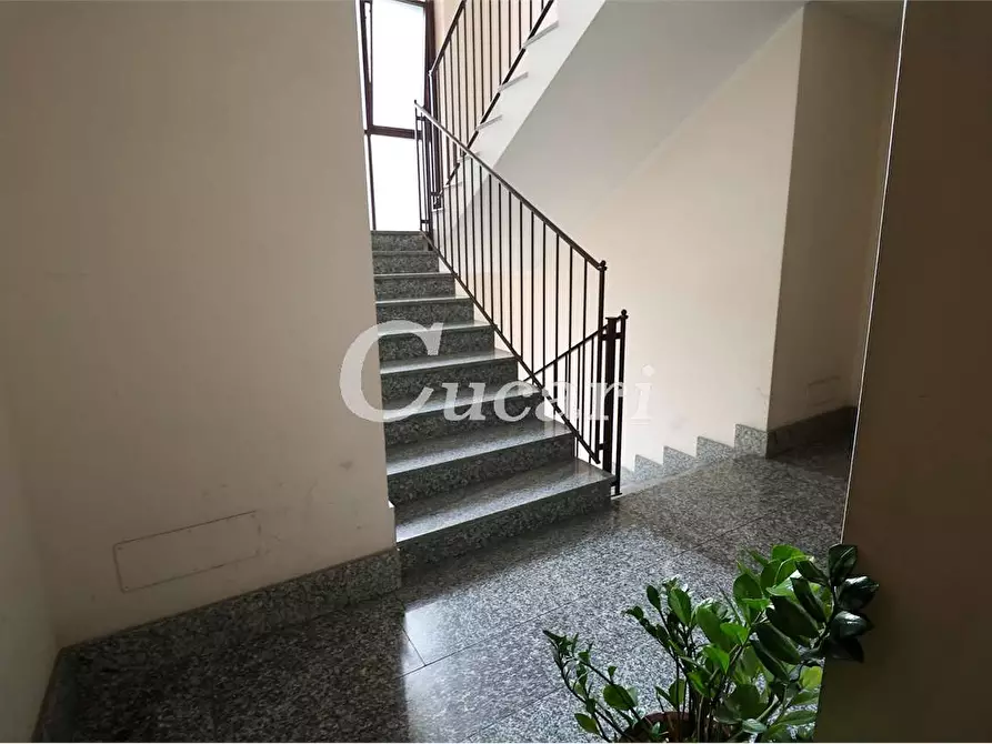 Immagine 41 di Bilocale in vendita  in Via Poseidone a Roma