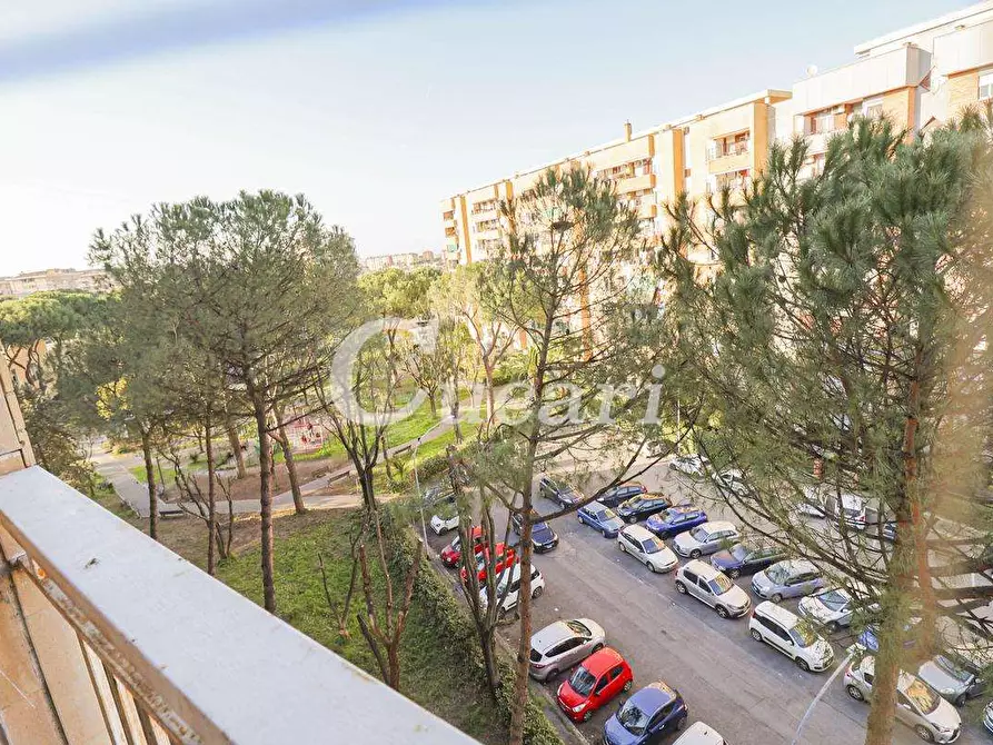 Immagine 43 di Trilocale in vendita  in Via Francesco Pellegrini a Roma