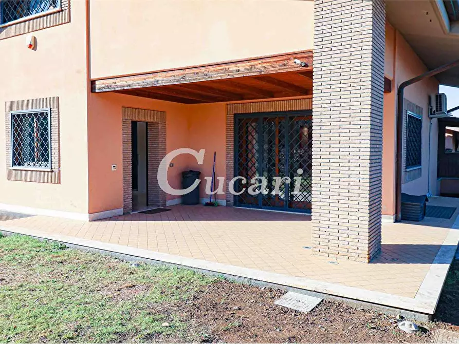 Immagine 5 di Casa bifamiliare in vendita  in Via Enrico Fermi a Frascati