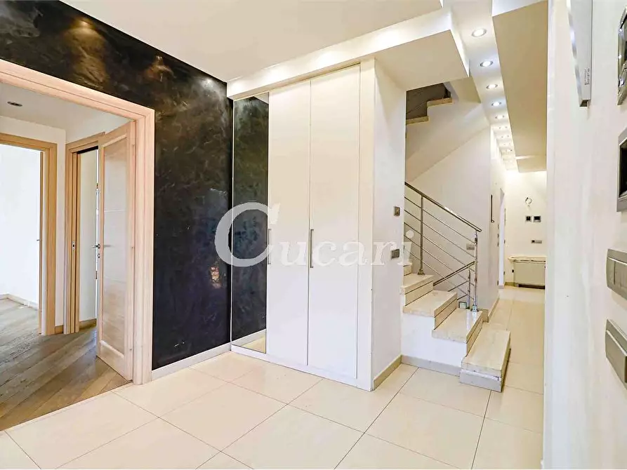 Immagine 7 di Casa bifamiliare in vendita  in Via Enrico Fermi a Frascati