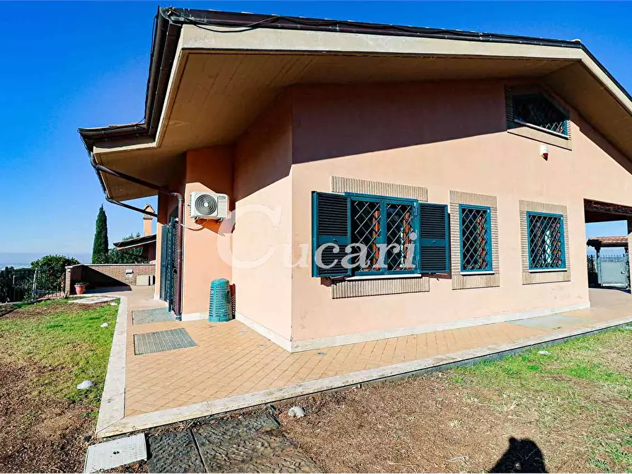 Immagine 53 di Casa bifamiliare in vendita  in Via Enrico Fermi a Frascati