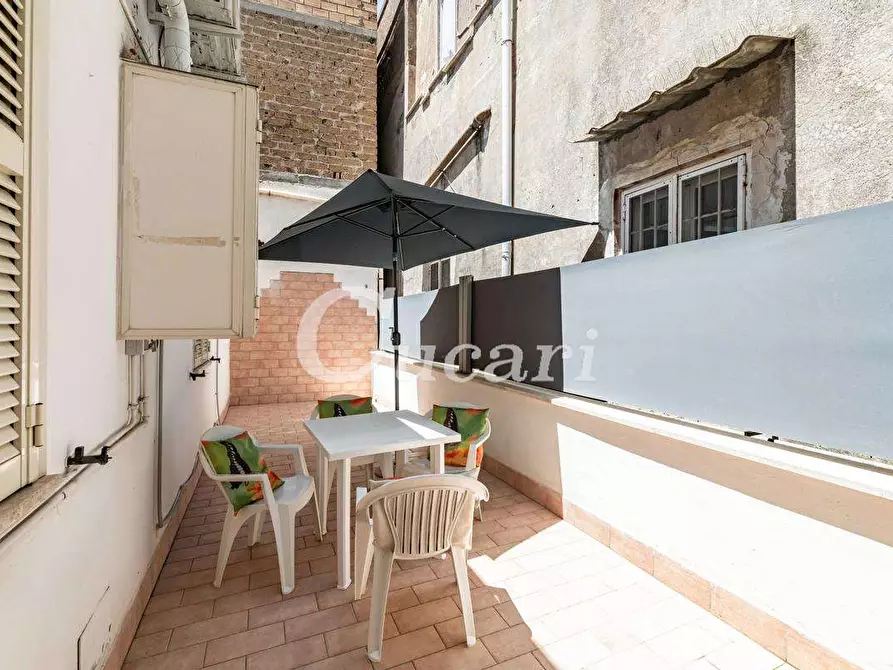 Immagine 1 di Trilocale in vendita  in largo luigi trafelli a Nettuno