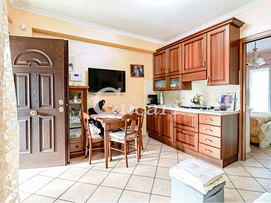 Immagine 4 di Villetta a schiera in vendita  in Via Palagonia a Roma