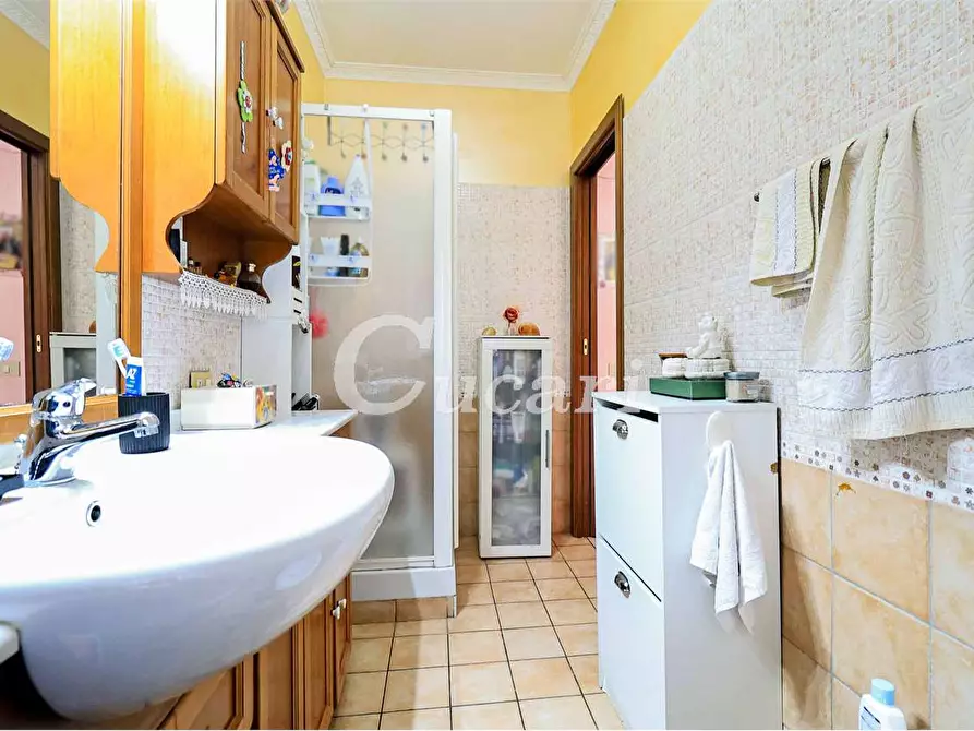 Immagine 18 di Villetta a schiera in vendita  in Via Palagonia a Roma