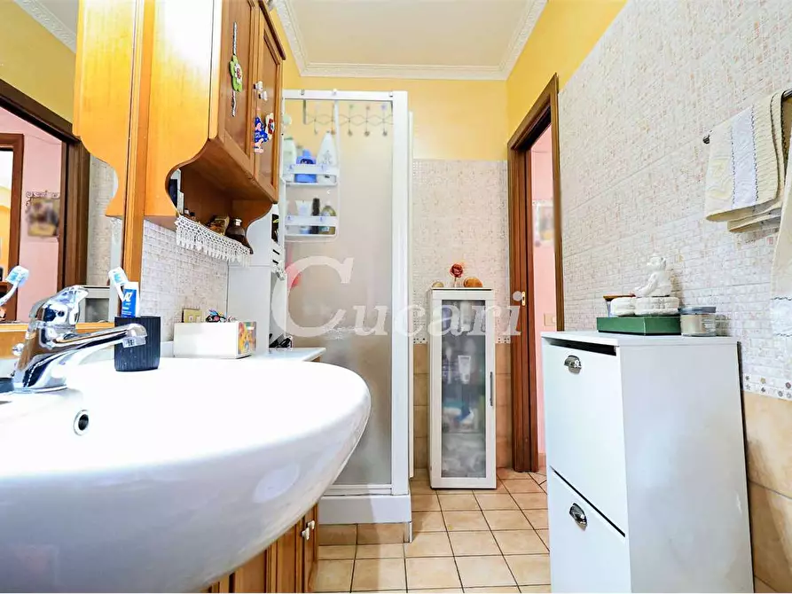 Immagine 19 di Villetta a schiera in vendita  in Via Palagonia a Roma