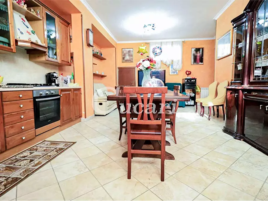 Immagine 28 di Villetta a schiera in vendita  in Via Palagonia a Roma