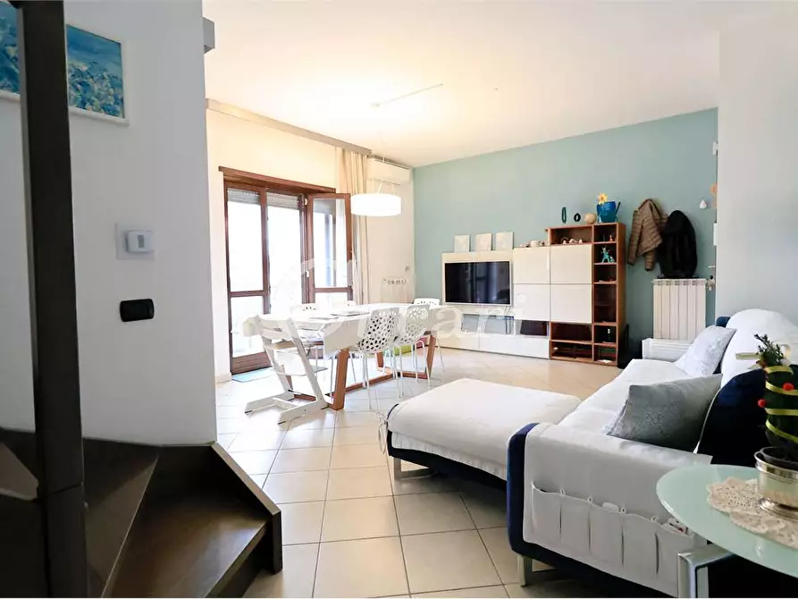 Immagine 4 di Attico in vendita  a Grottaferrata