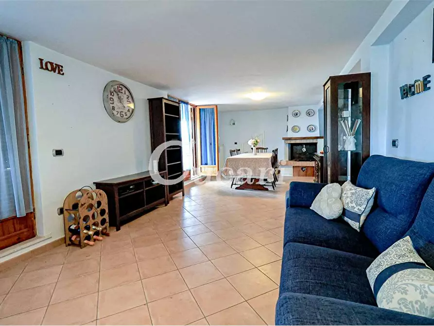 Immagine 19 di Attico in affitto  in via umberto pavone a Grottaferrata