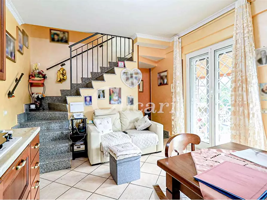 Immagine 3 di Villetta a schiera in vendita  in Via Palagonia a Roma